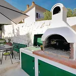 Amazing In Seget Donji With Kitchen * Trogir